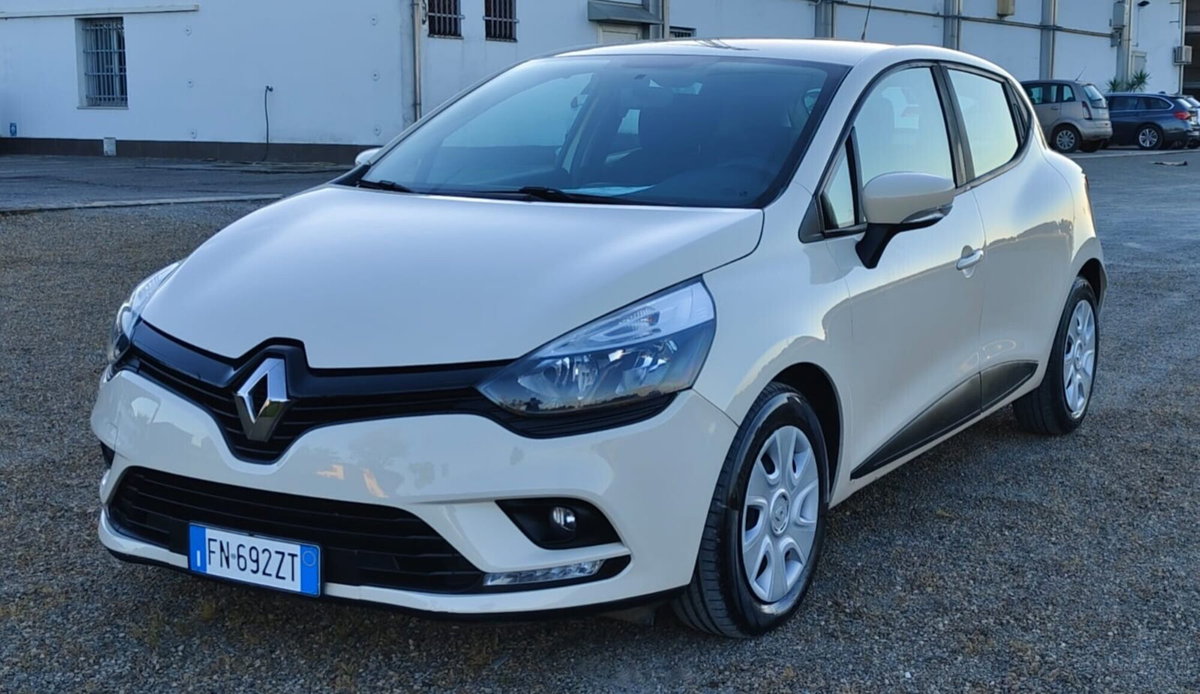 Renault Clio dCi 8V 75 CV Start&Stop 5 porte Energy Duel2 (6)