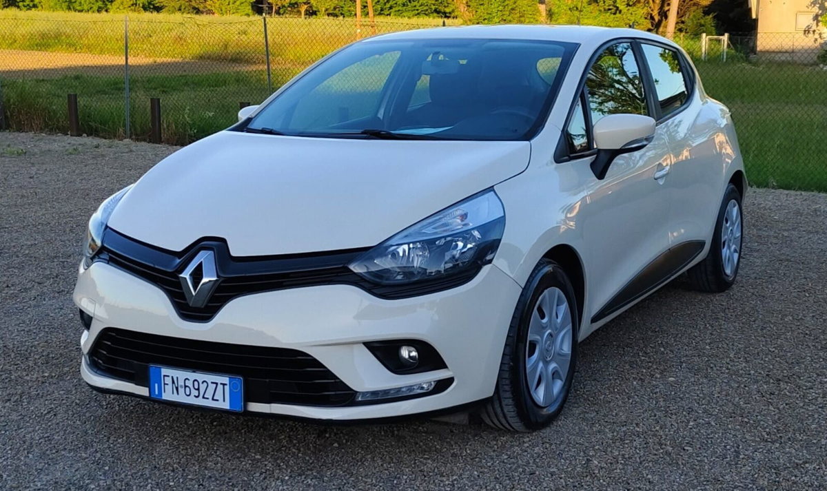 Renault Clio dCi 8V 75 CV Start&Stop 5 porte Energy Duel2 (8)