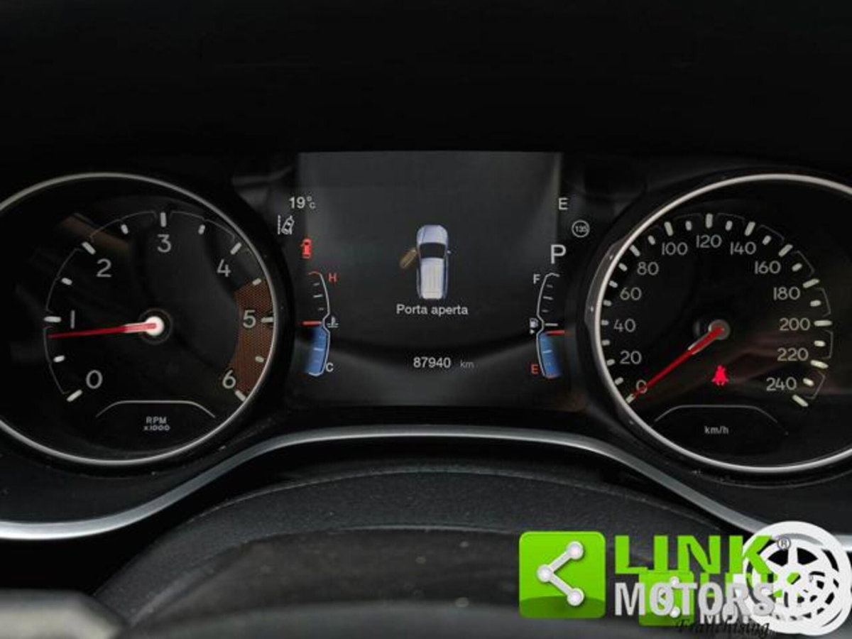 Jeep Compass 2.0 Turbodiesel Limited (12)