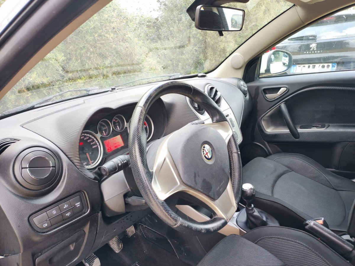 Alfa Romeo MiTo 1.3 JTDm-2 95 CV S&S Distinctive (10)