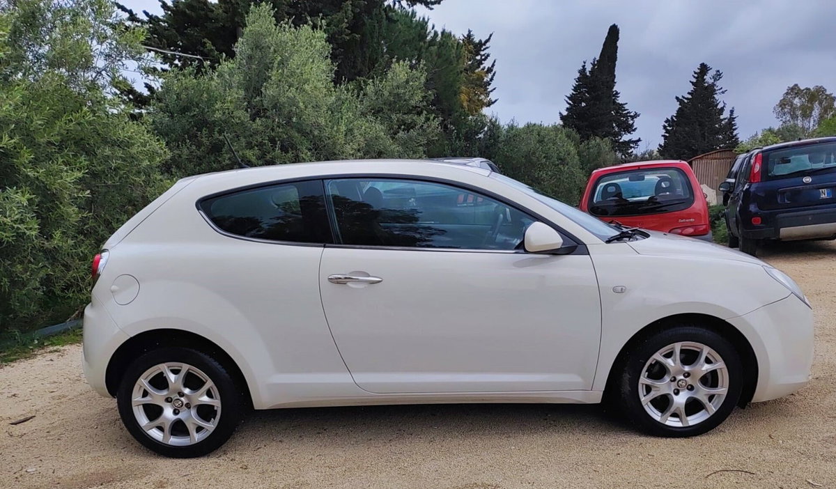 Alfa Romeo MiTo 1.3 JTDm-2 95 CV S&S Distinctive (3)