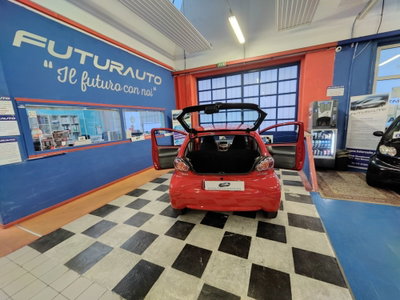 Toyota Aygo 1.0 12V VVT-i 5 porte Griffe (16)