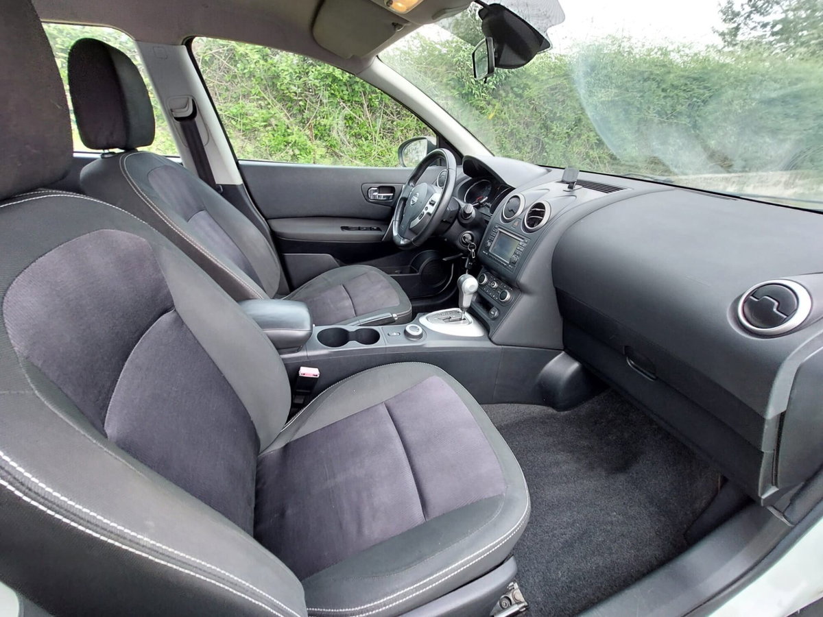 Nissan Qashqai 2.0 dCi DPF Tekna (10)