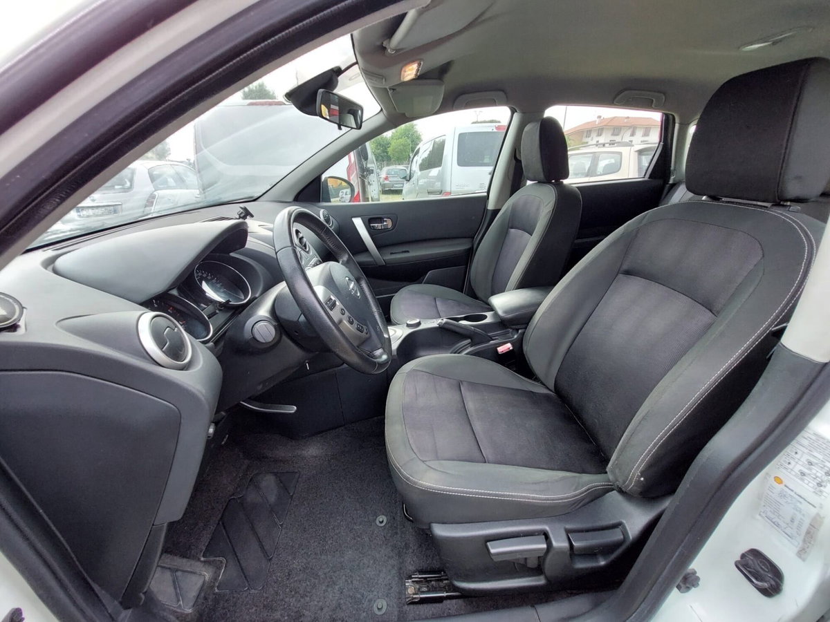 Nissan Qashqai 2.0 dCi DPF Tekna (11)