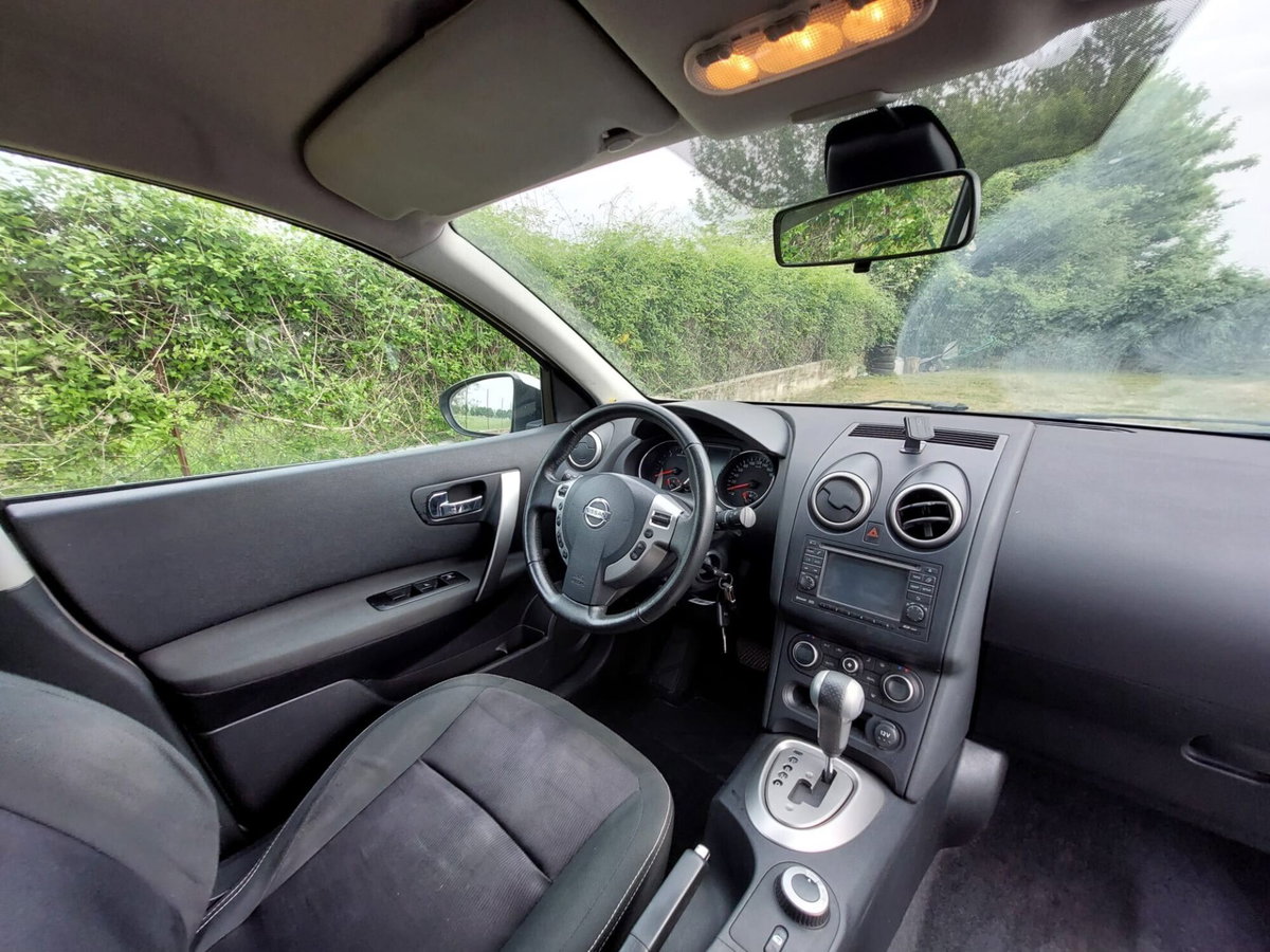 Nissan Qashqai 2.0 dCi DPF Tekna (12)