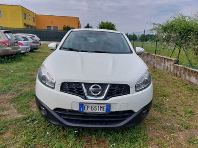 Nissan Qashqai 2.0 dCi DPF Tekna (3)