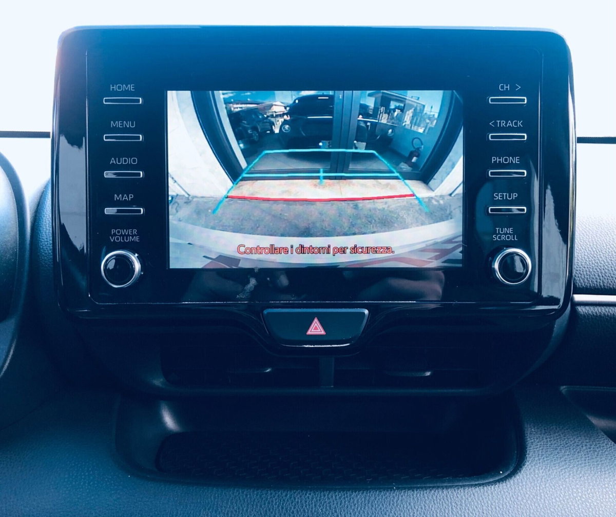 Toyota Yaris 1.5 Hybrid 5 porte Energy (11)