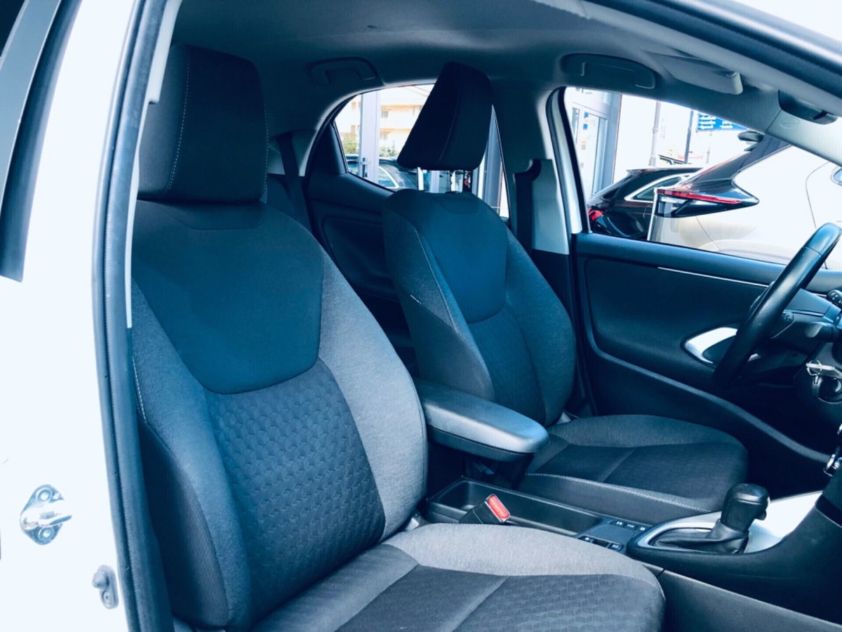 Toyota Yaris 1.5 Hybrid 5 porte Energy (13)