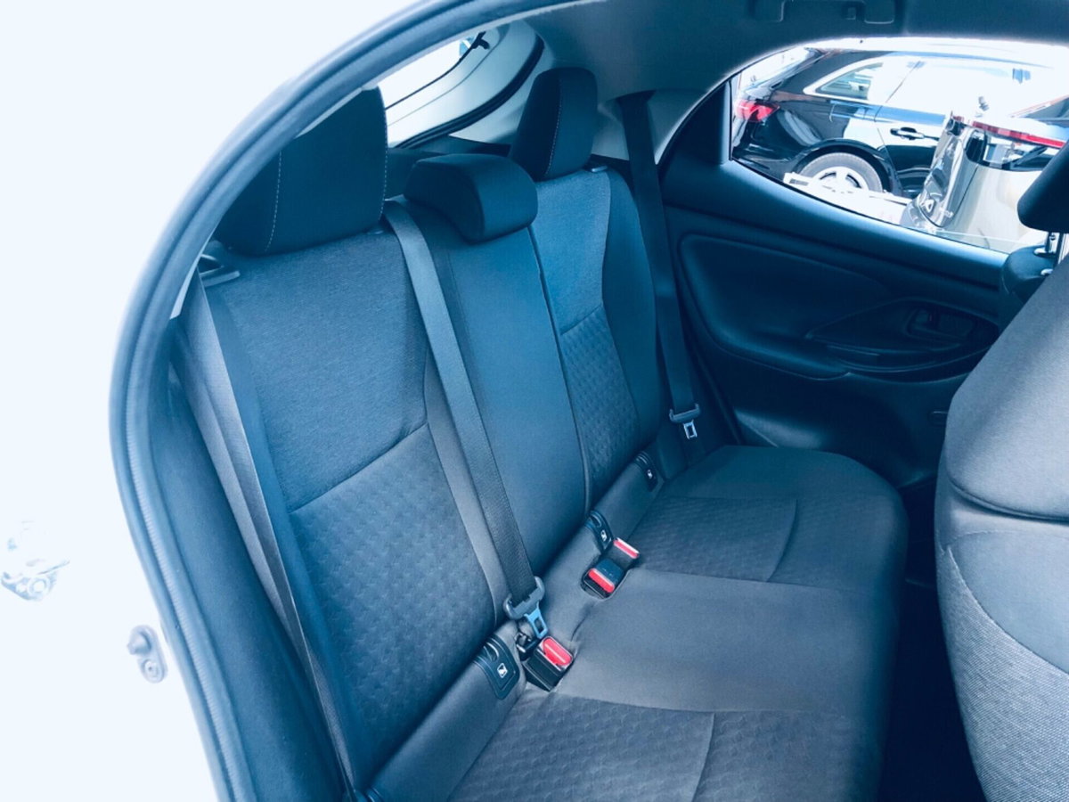 Toyota Yaris 1.5 Hybrid 5 porte Energy (14)