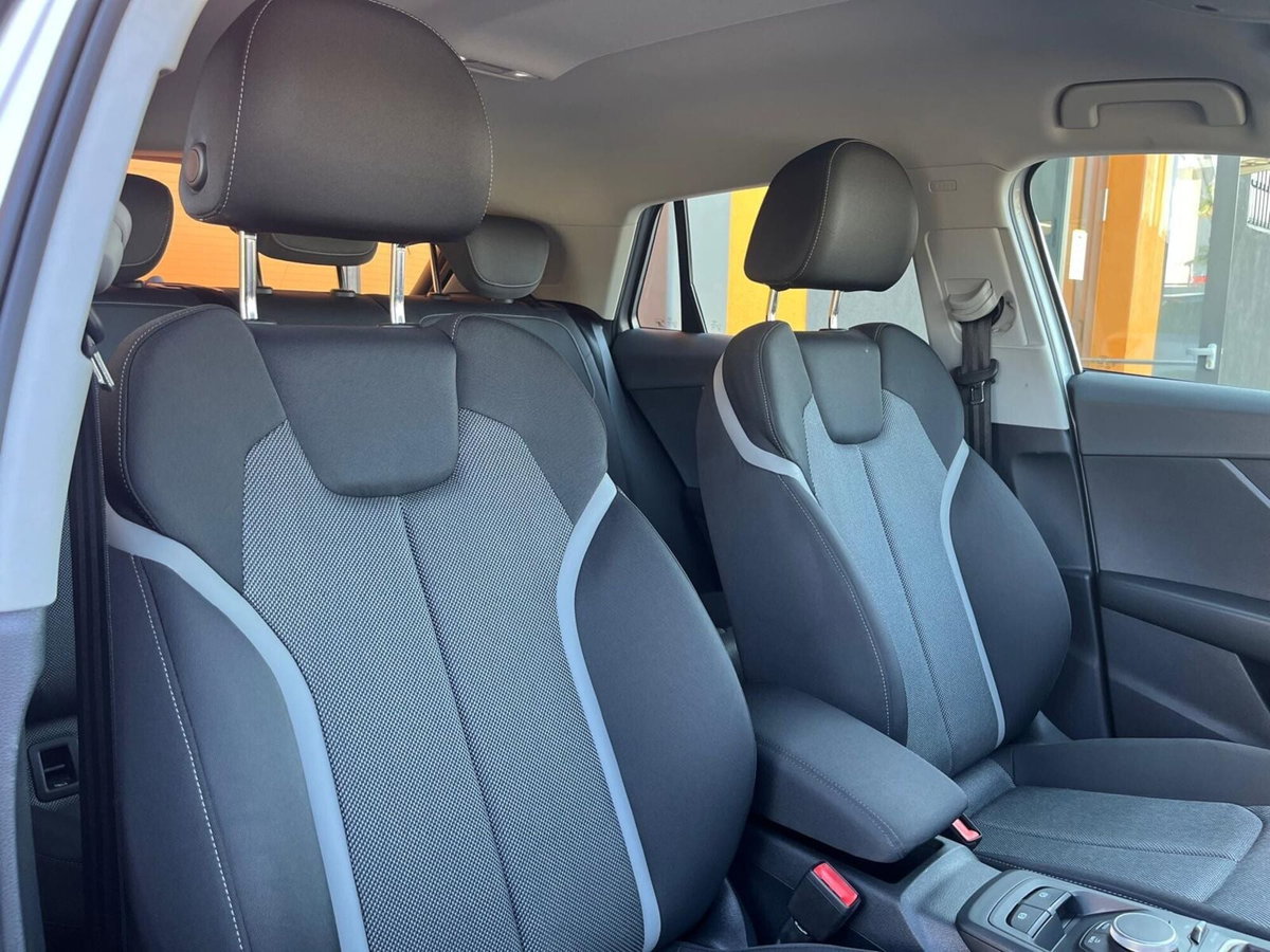 Audi Q2 Q2 30 TDI Business (10)