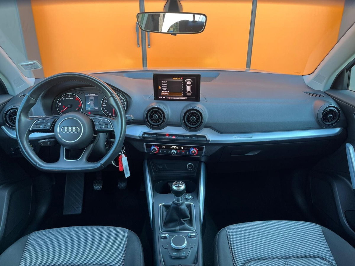 Audi Q2 Q2 30 TDI Business (16)
