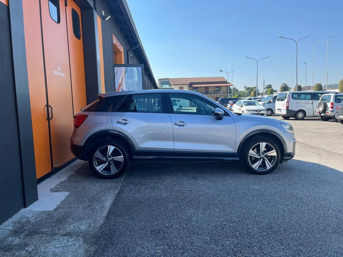 Audi Q2 Q2 30 TDI Business (2)