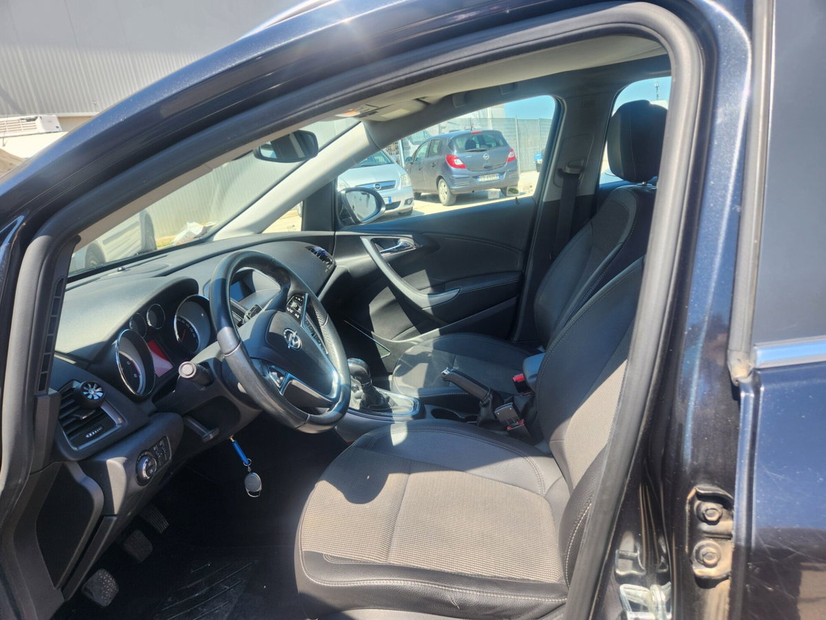 Opel Astra Station Wagon 1.7 CDTI 110CV Sports Cosmo (7)