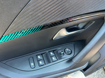 Peugeot 2008 1.2 puretech Allure s&s 130cv eat8 (11)