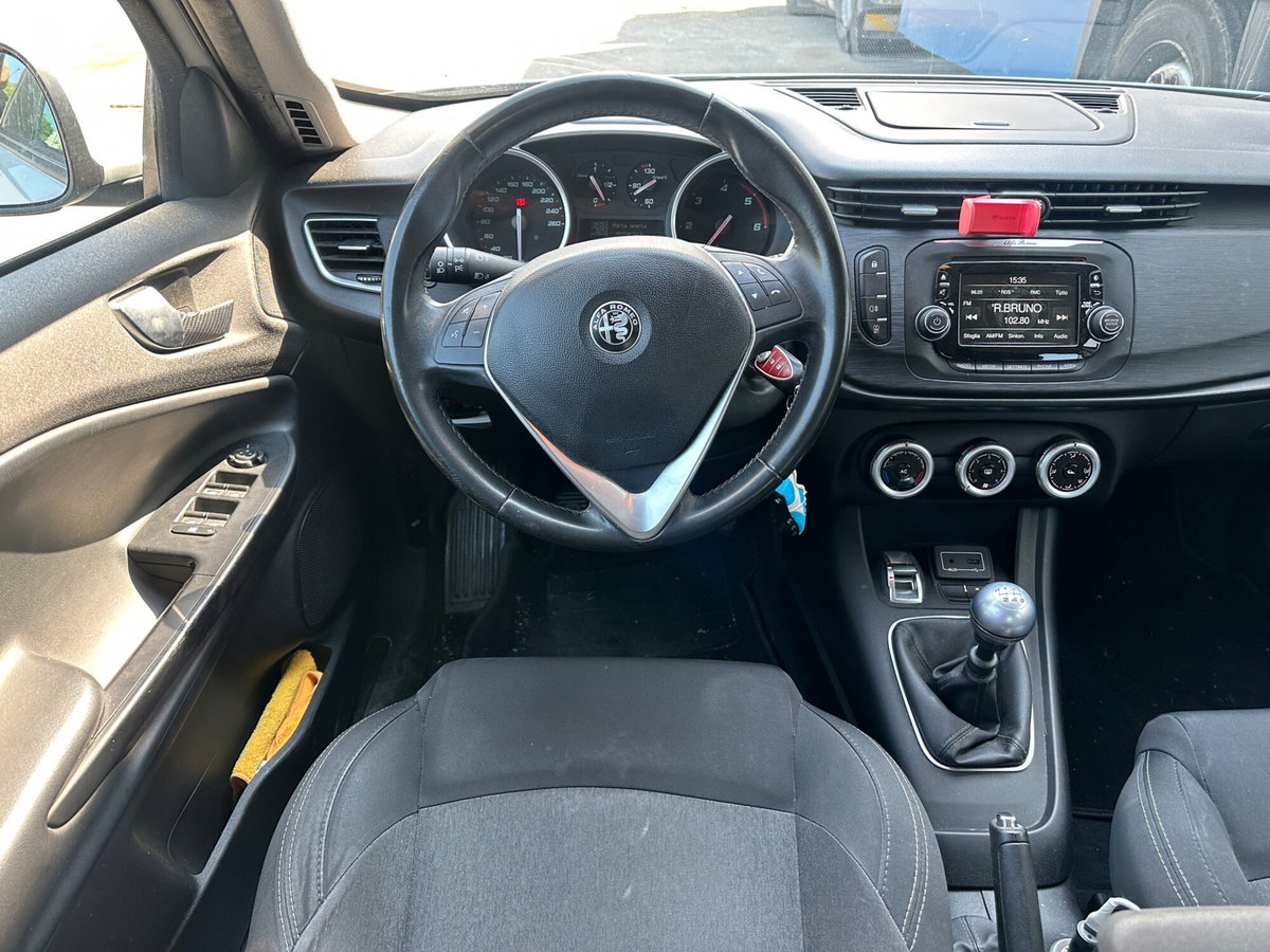 Alfa Romeo Giulietta 1.6 JTDm Ti 120cv (12)