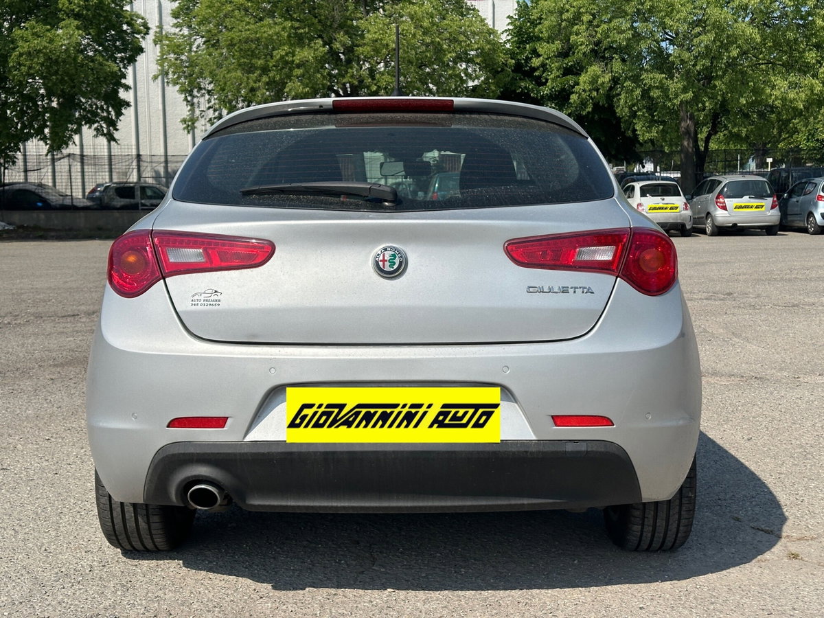 Alfa Romeo Giulietta 1.6 JTDm Ti 120cv (6)