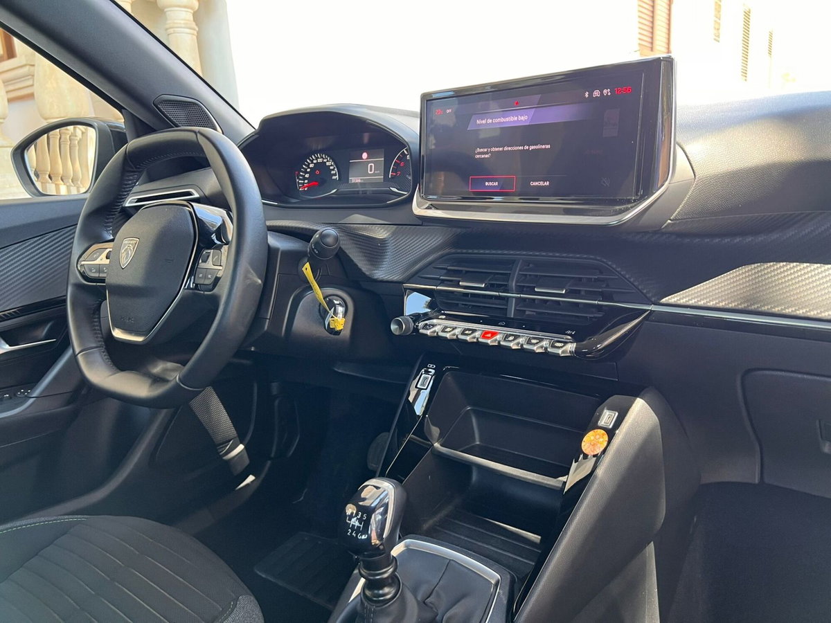 Peugeot 2008 1.2 puretech Active s&s 100cv (12)