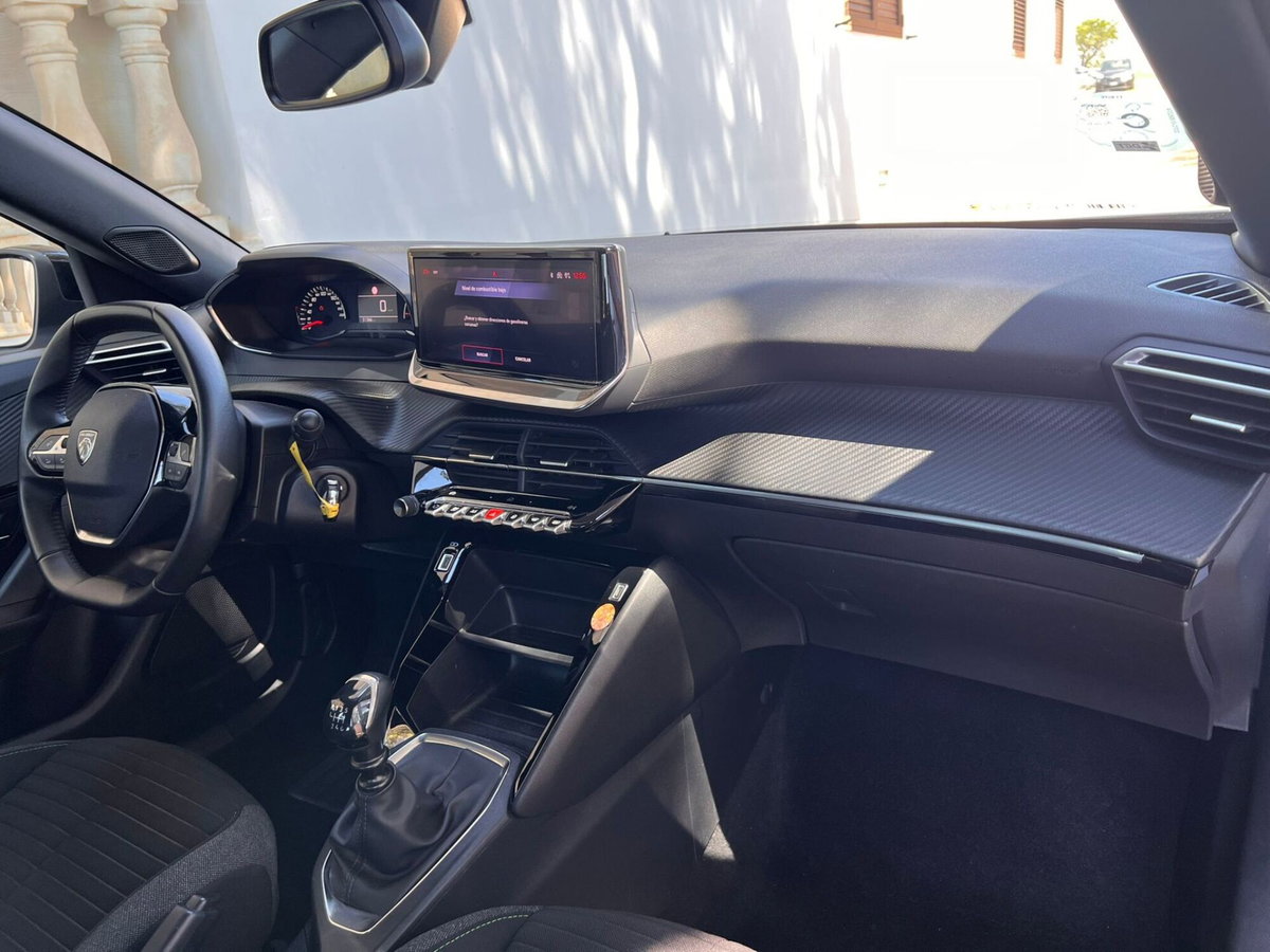 Peugeot 2008 1.2 puretech Active s&s 100cv (13)