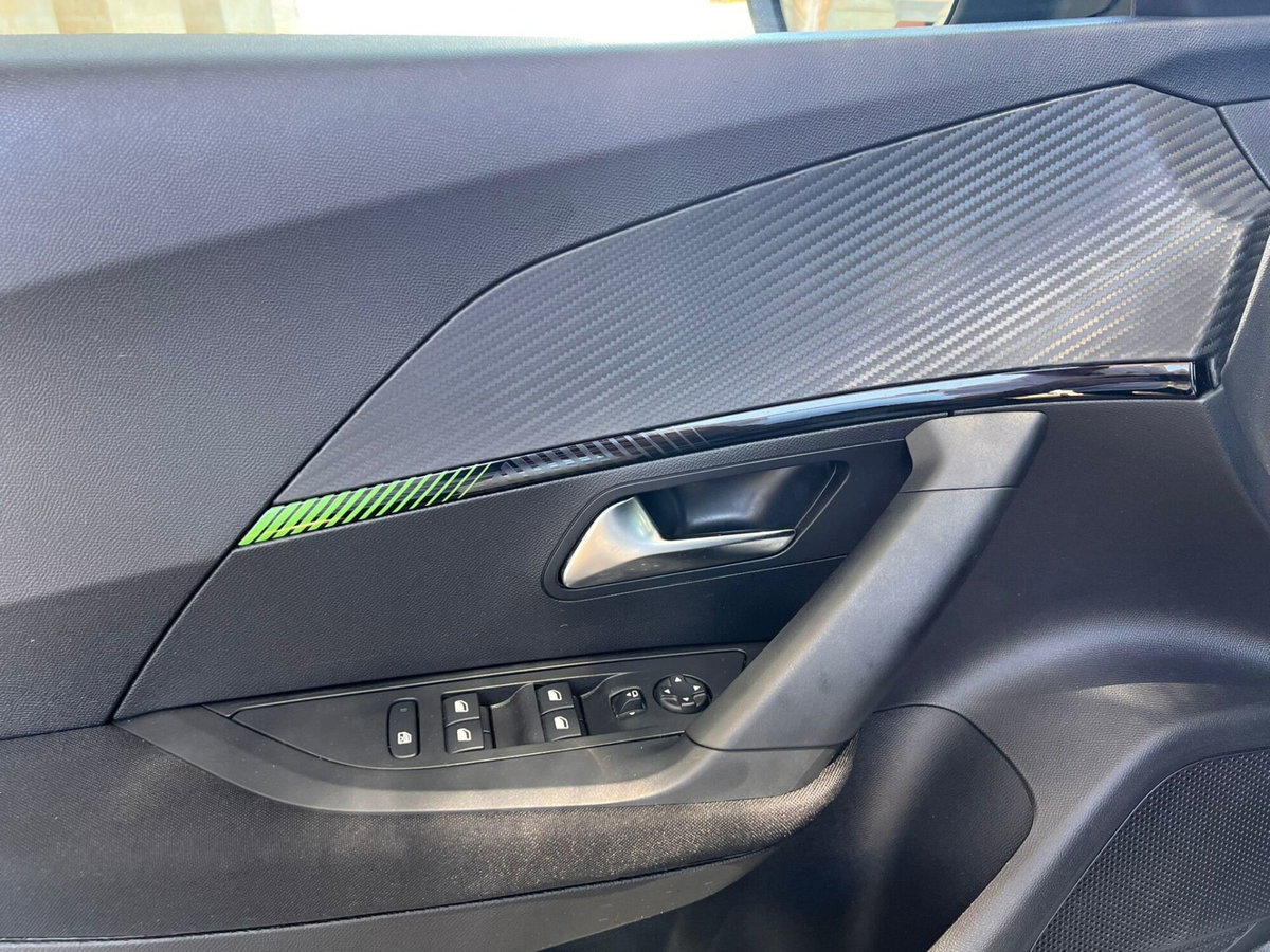 Peugeot 2008 1.2 puretech Active s&s 100cv (15)