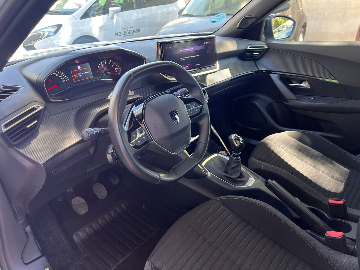 Peugeot 2008 1.2 puretech Active s&s 100cv (7)