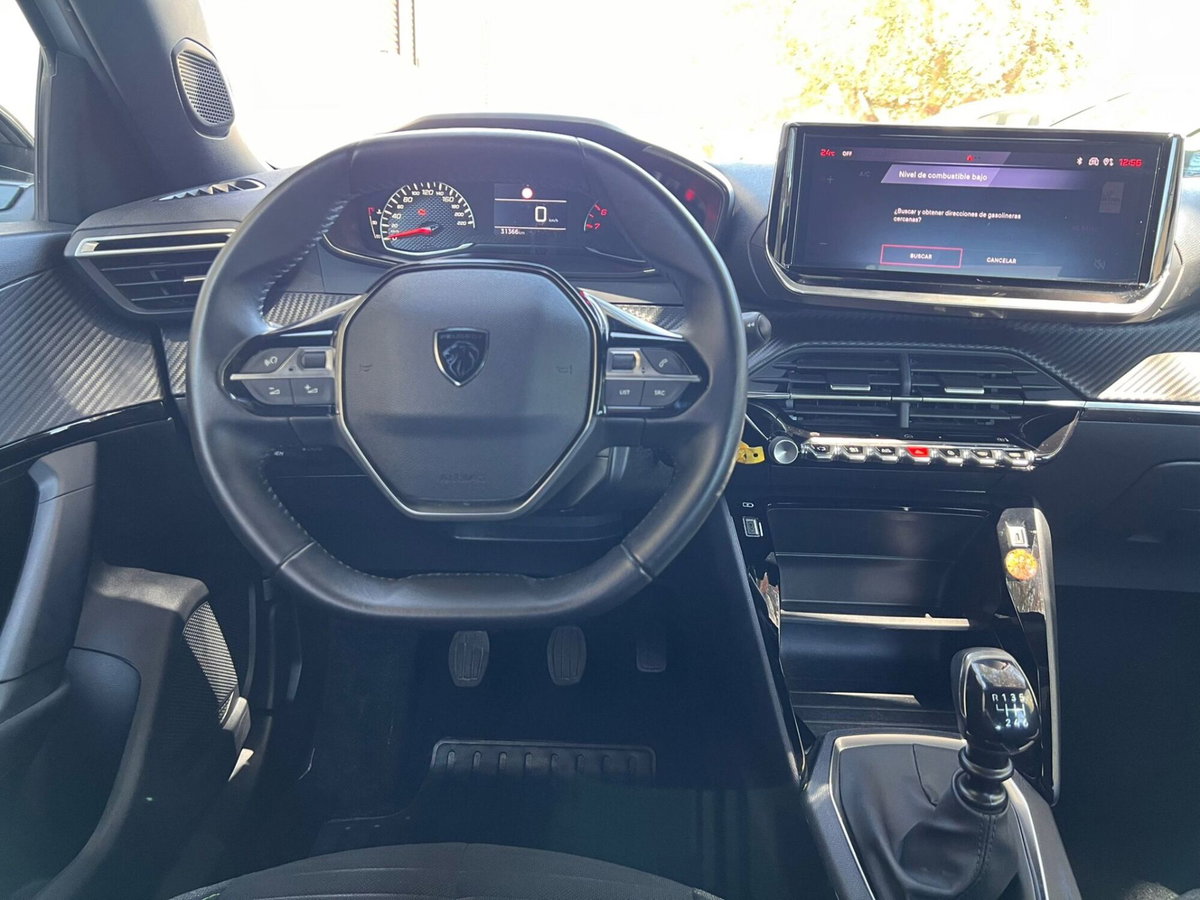 Peugeot 2008 1.2 puretech Active s&s 100cv (9)