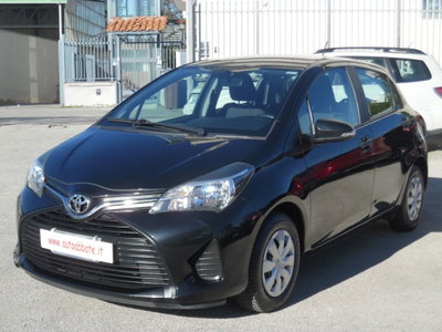 Toyota Yaris 1.0 5 porte Active (3)