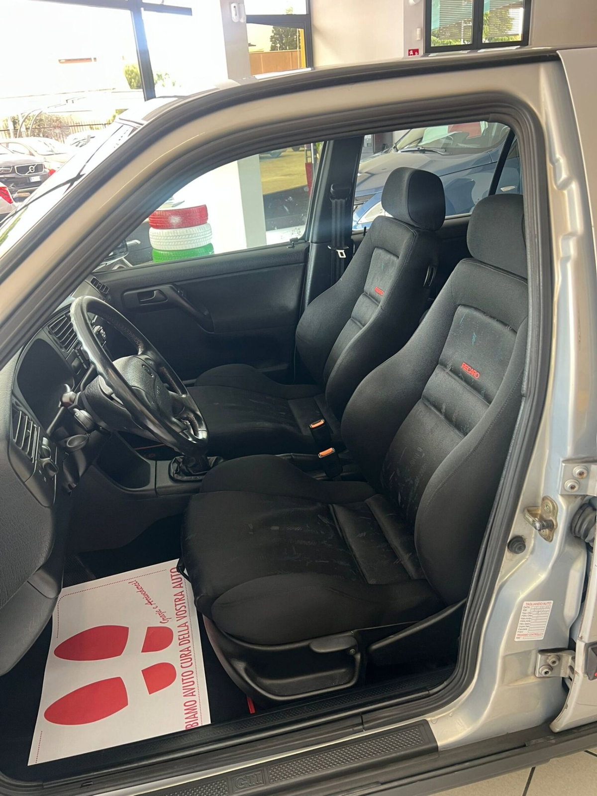 Volkswagen Golf 2.0 16V cat 5p GTI 20 Years Edition (12)