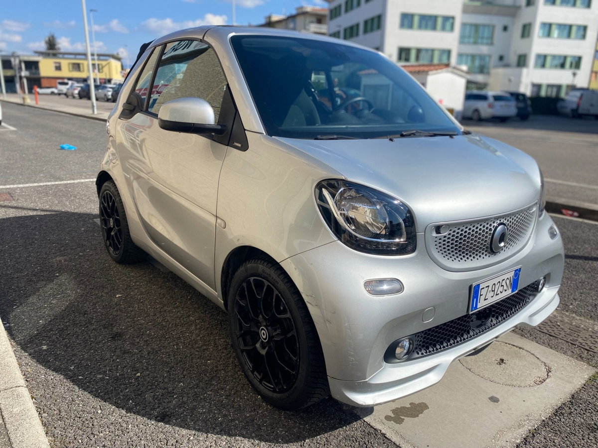 smart Fortwo Cabrio 70 1.0 twin. cabrio BRABUS Style