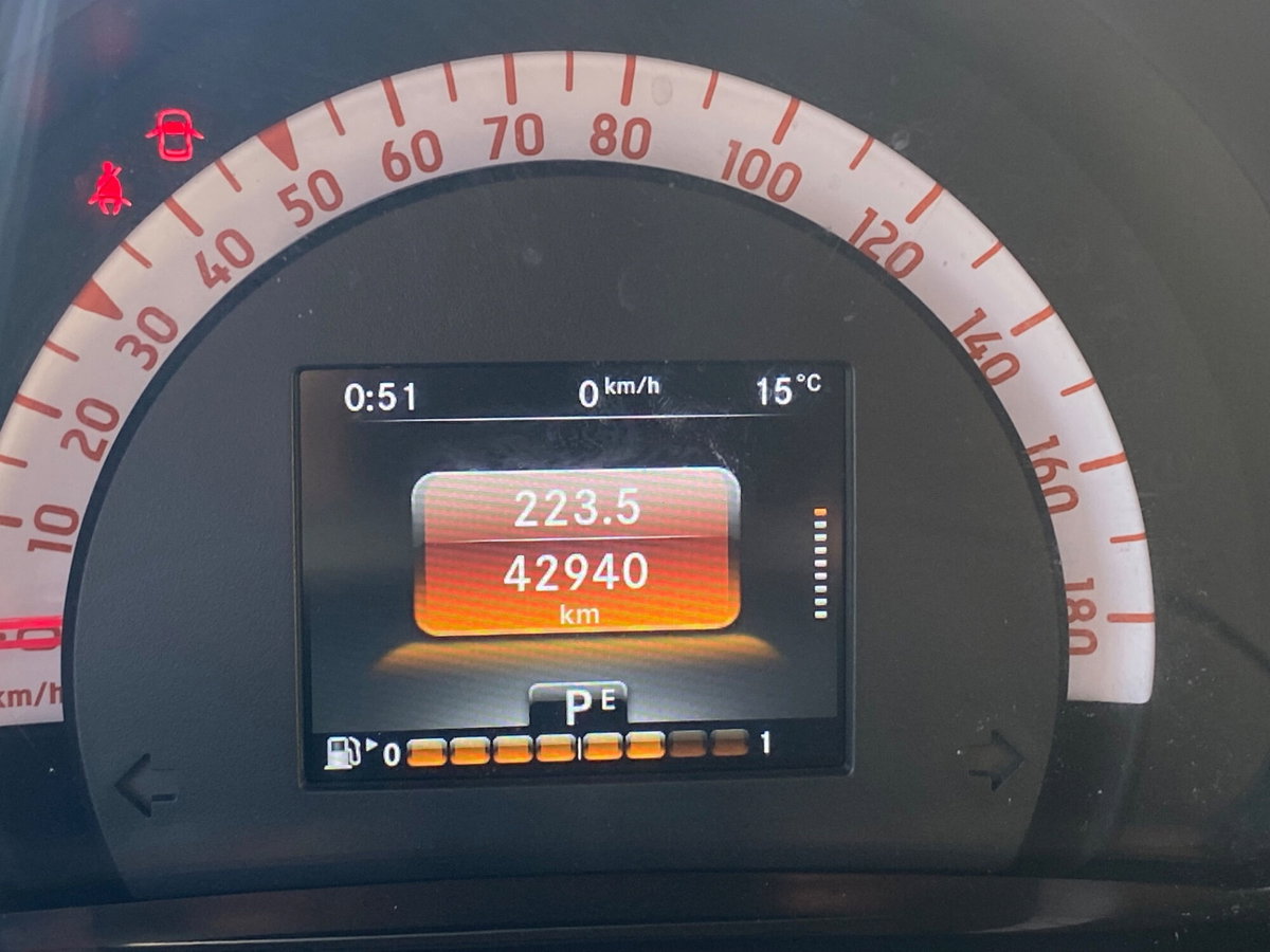 smart Fortwo Cabrio 70 1.0 twin. cabrio BRABUS Style (9)