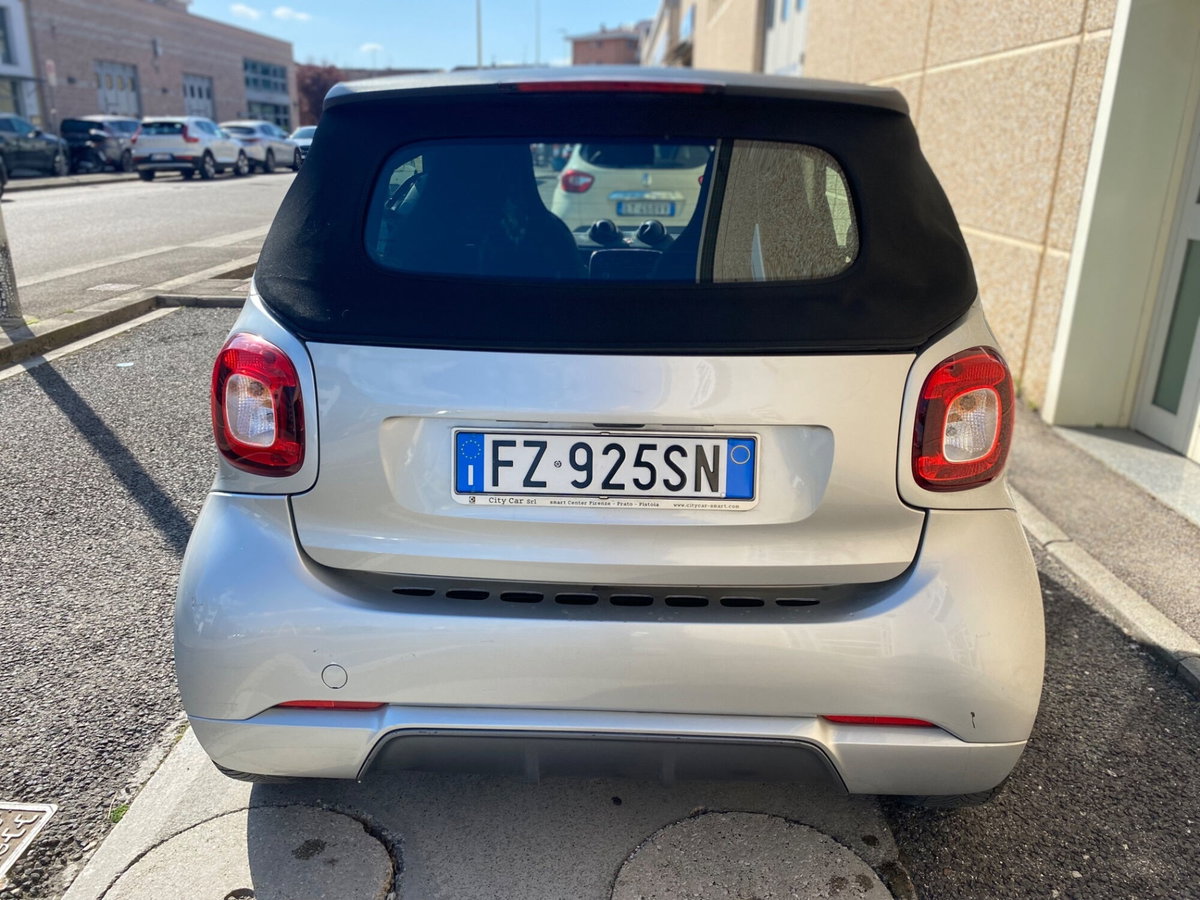 smart Fortwo Cabrio 70 1.0 twin. cabrio BRABUS Style (3)