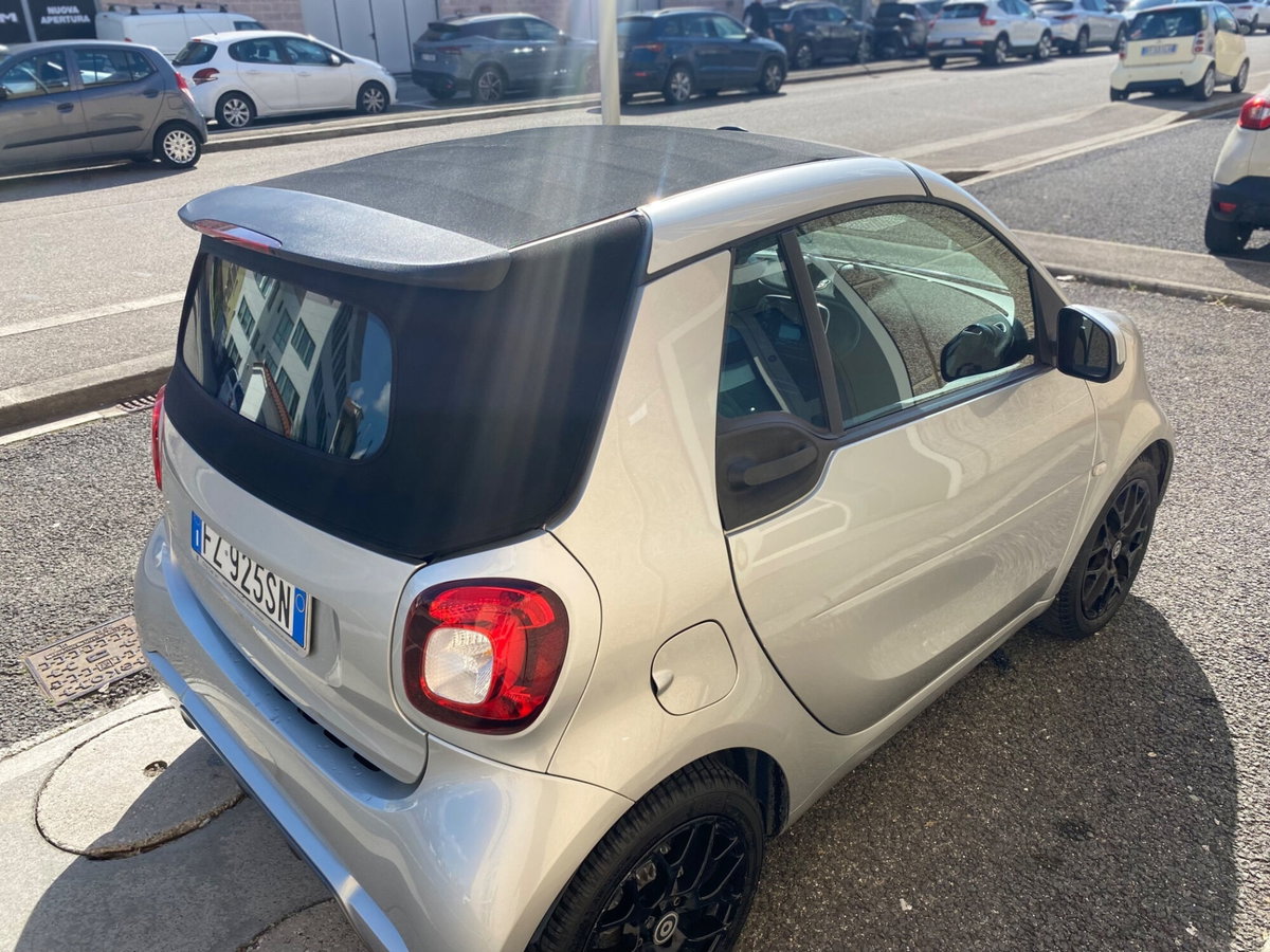 smart Fortwo Cabrio 70 1.0 twin. cabrio BRABUS Style (4)