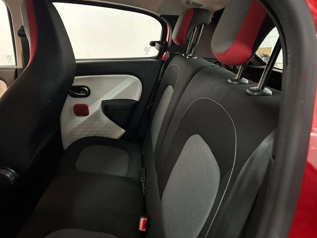 Renault Twingo 1.0 SCe Wave (14)