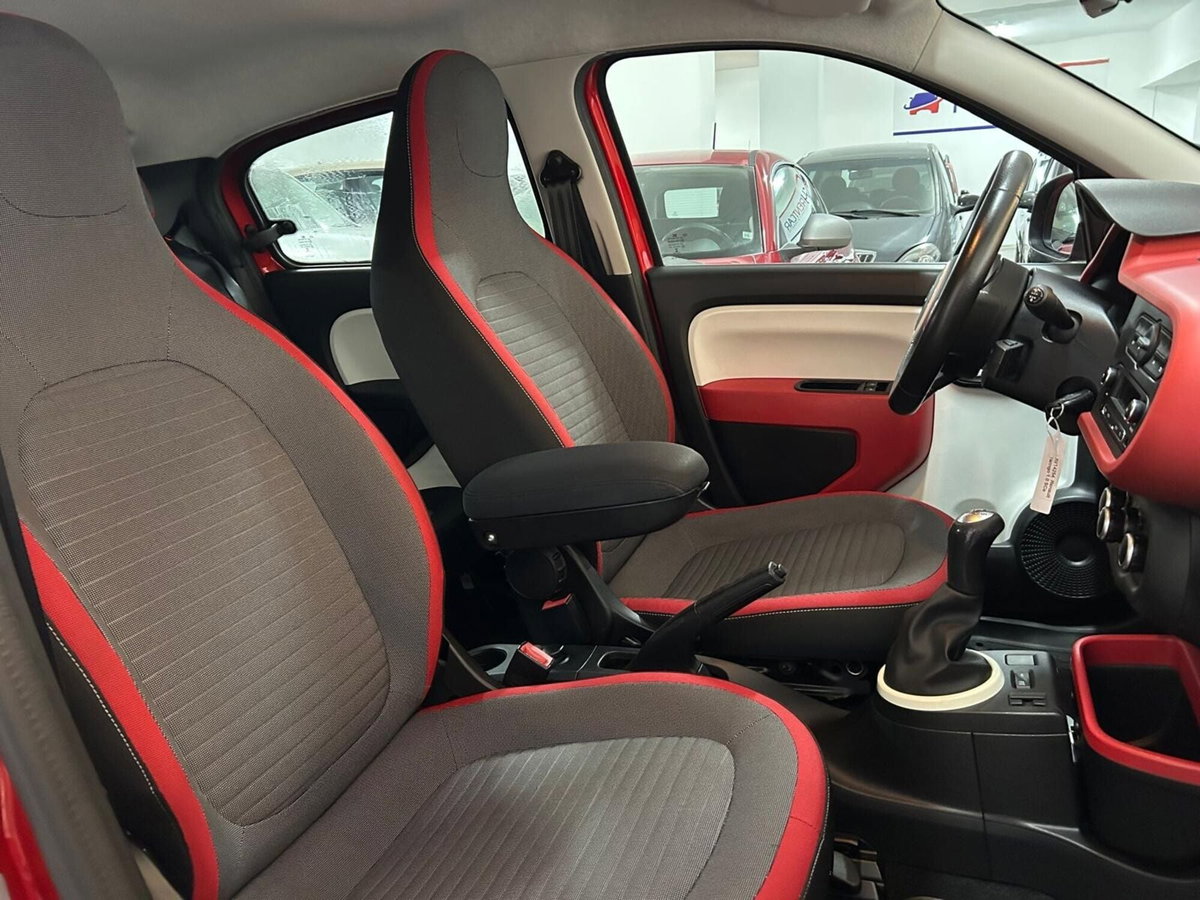 Renault Twingo 1.0 SCe Wave (20)