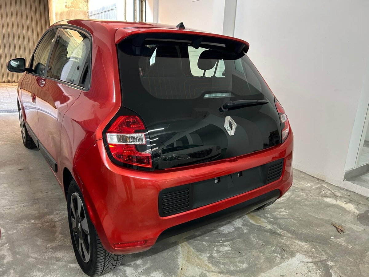 Renault Twingo 1.0 SCe Wave (4)
