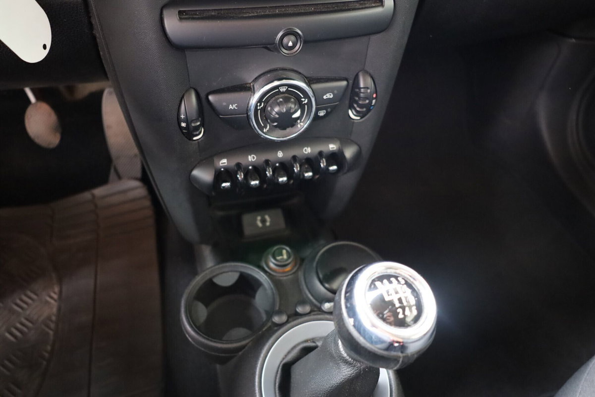 MINI Mini 1.6 16V One (55kW) (13)