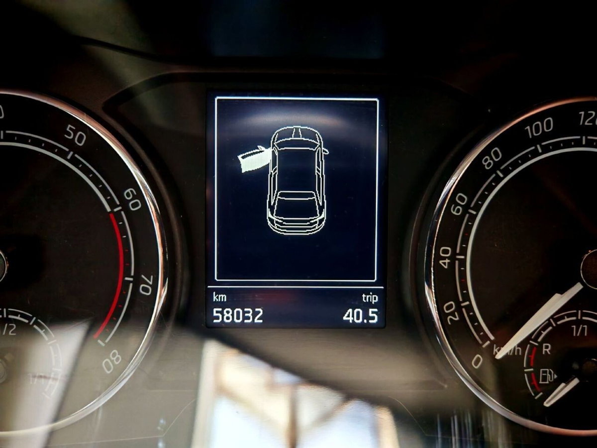 Skoda Scala 1.0 G-Tec Style (13)