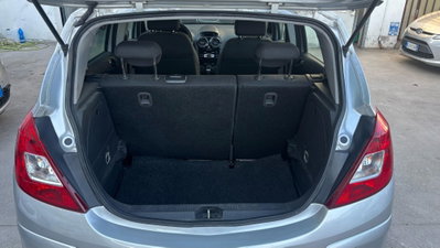 Opel Corsa 1.0 12V 5 porte Club (14)