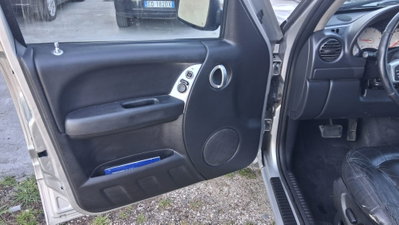 Jeep Cherokee 2.5 CRD Limited (14)