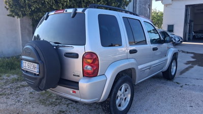 Jeep Cherokee 2.5 CRD Limited (7)