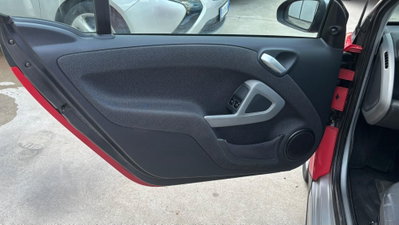 smart Fortwo 1000 52 kW coupé pure (16)