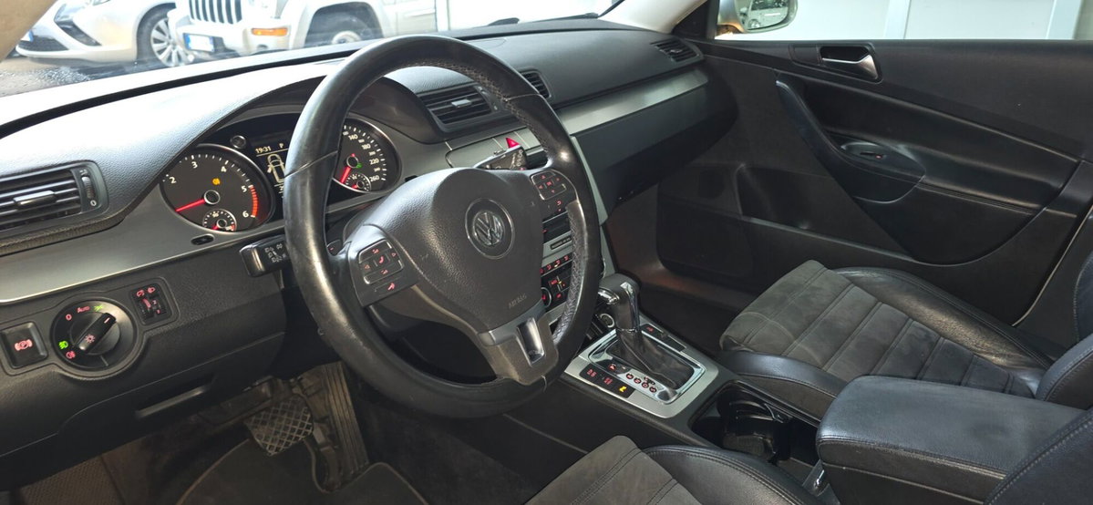 Volkswagen Passat Variant 2.0 TDI DPF BlueTDI Comf. (5)