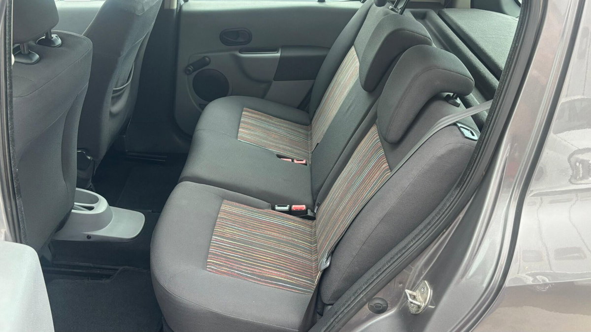 Renault Modus 1.5 dCi 85CV Dynamique (10)