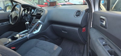 Peugeot 3008 1.6 e-HDi 112CV cambio robotizzato Stop&Start Access (16)