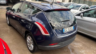 Lancia Delta 1.6 MJT DPF Oro (4)