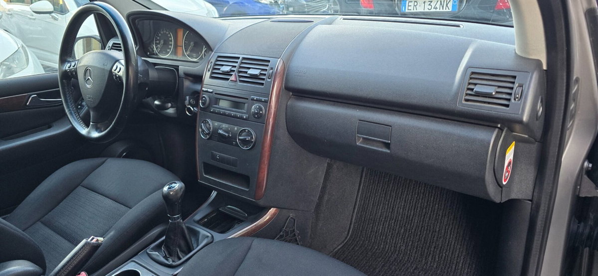 Mercedes-Benz Classe A 180 CDI Classic (14)