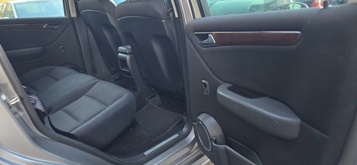 Mercedes-Benz Classe A 180 CDI Classic (16)
