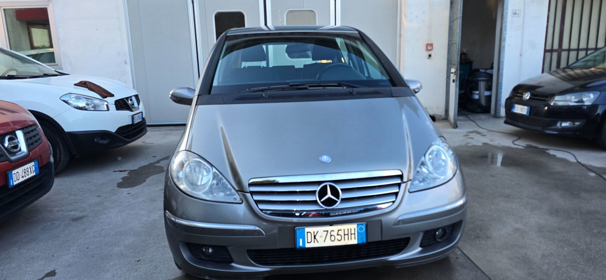 Mercedes-Benz Classe A 180 CDI Classic (4)