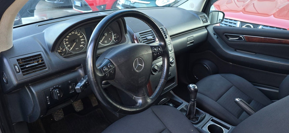 Mercedes-Benz Classe A 180 CDI Classic (6)