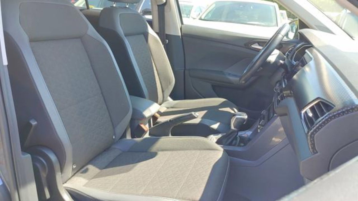Volkswagen T-Cross 1.0 TSI 110 CV Sport (11)