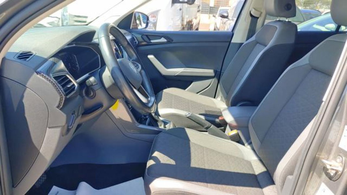 Volkswagen T-Cross 1.0 TSI 110 CV Sport (12)